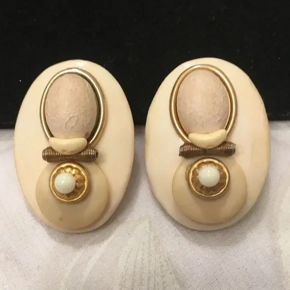 Vintage Multi Textured Unique Earrings - Picture 2 of 6